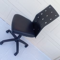 Black Rolling Swivel Reclining Office Task Chair, with Upholstered Vinyl Adjustable Seat