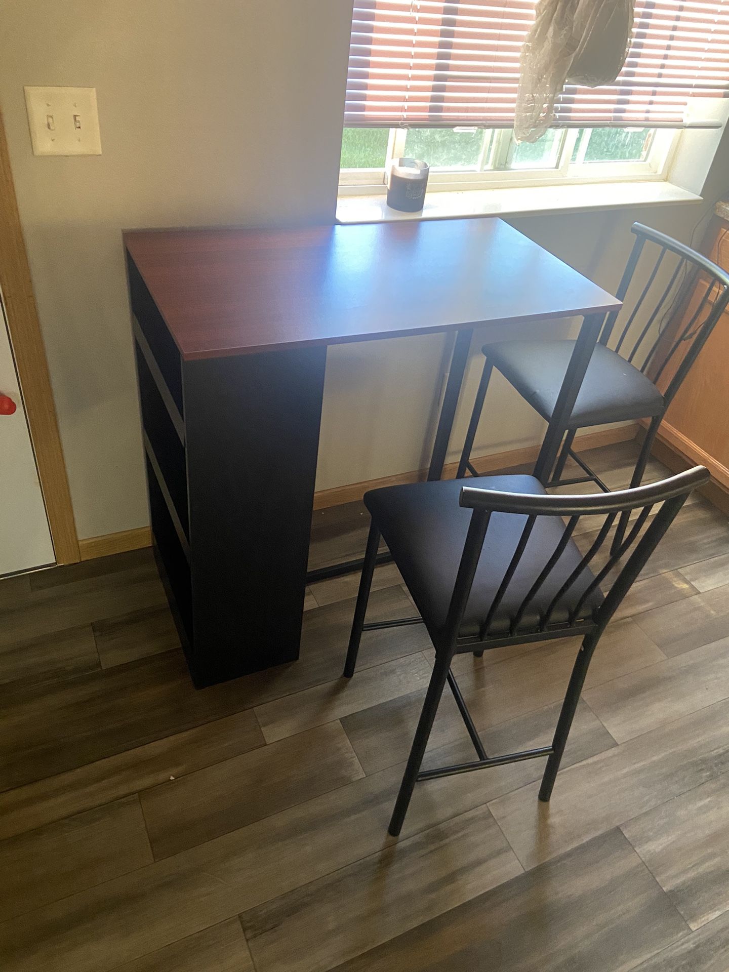 Kitchen Dinning Table