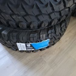 Brand New Set Of Xcomp Mt Tires 285 75 16 Lt