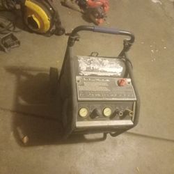 Air Compressor Works Fine 80.00$