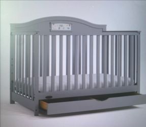 GRACO STORY 5 in 1 CONVERTABLE CRIB