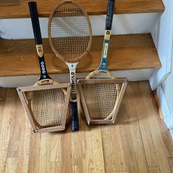 Tennis rackets 