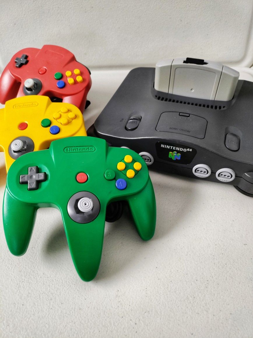 Ultimate N64 Bundle: Everdrive 64 X7 (All US & JP Games), 2 Original Controllers + 1 Generic, Power & Video Cables Included!