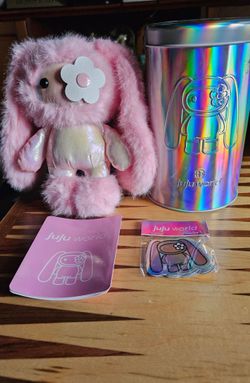 CJ Hendry's "Juju World" series. Hong Kong exclusive