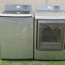BEAUTIFUL SAMSUNG WASHER AND DRYER (GAS) ✅✅2 Months Warranty 
