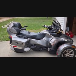 2011 Can am Spyder