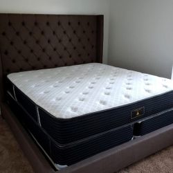 NEW KING PLUSH MATTRESS AND BOX SPRING 
