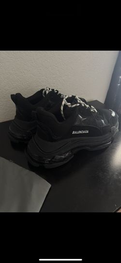 Men’s Black Balenciagas Triple S