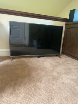 LG 4K TV 49 inch