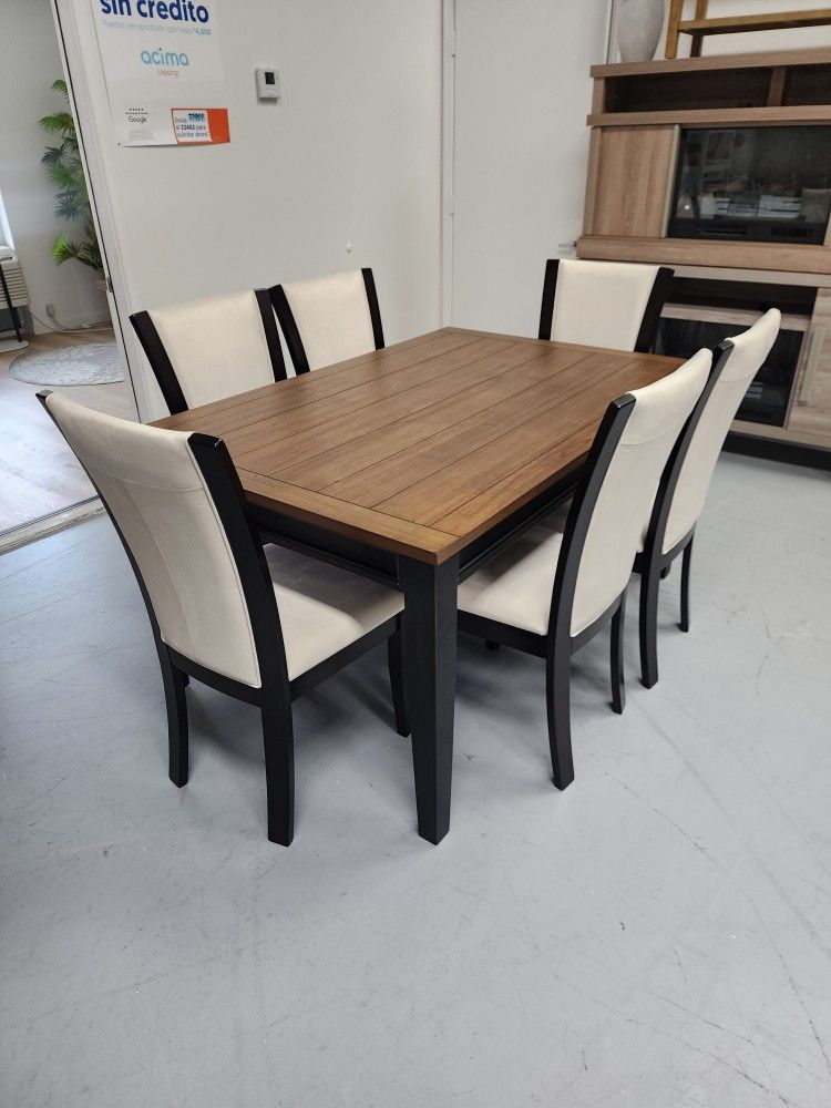 Dining Table And Chairs NEW