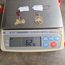 Pendat 3.2 Gr 10k $370,pendant 14k,2.7gr 