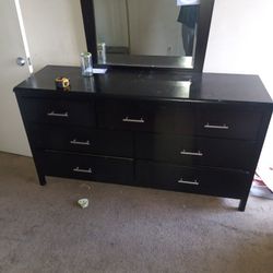 Vanity Dresser 