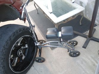 Drive Medical Dual Pad Steerable Knee Walker