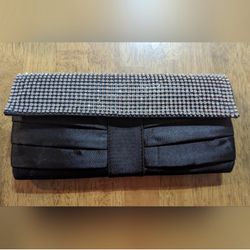 De Blossom Rhinestone Bow-Inspired Clutch/Purse