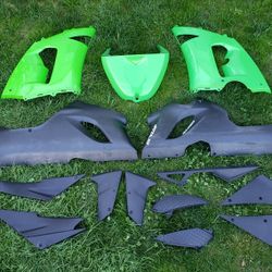 For Sale: Kawasaki Ninja ZX-6R Fairings