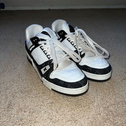 Louis Vuitton Sneakers 