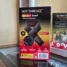 Hot Threadz Heated Neck Warmer keeps you warm and comfortable during cold weather commutes, outdoor walks, or snow-filled getaways.