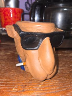 Camel Joe can holder