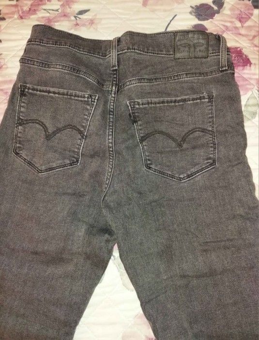 Levis 720 Super Skinny High Rise Jeans 29 X 30