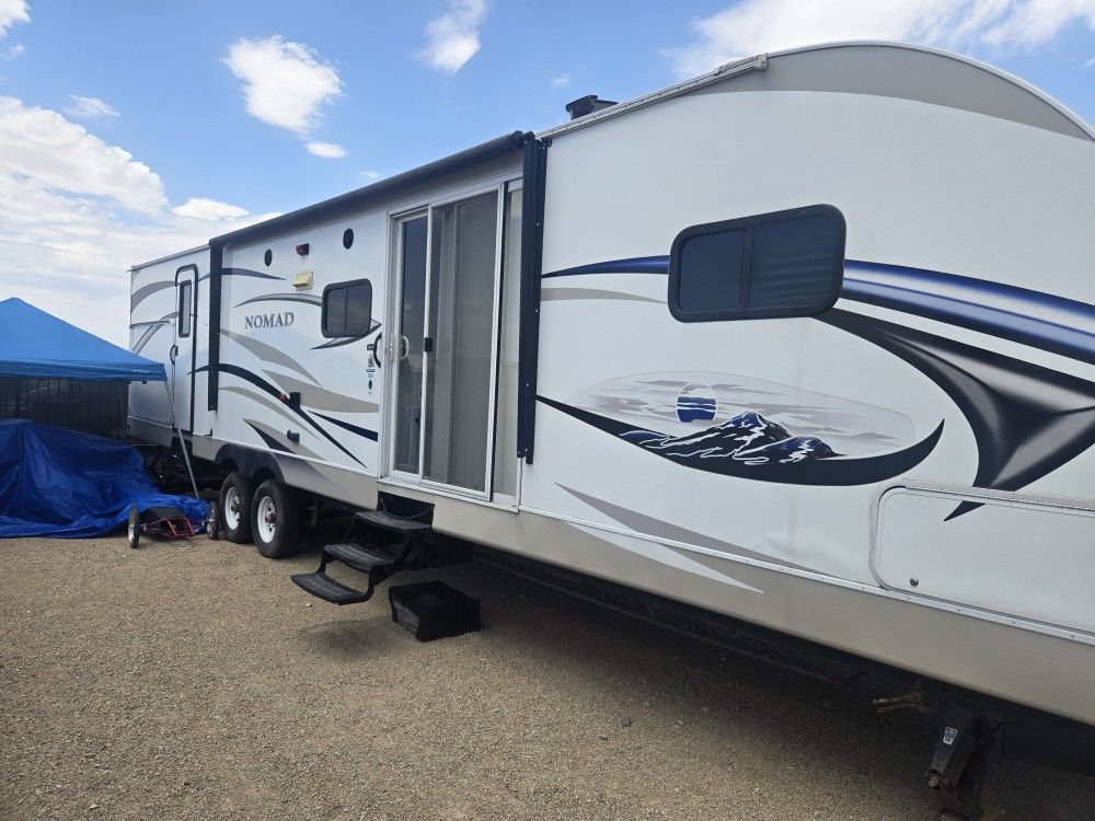 2013 Nomad M 377