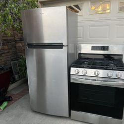 Refrigerator And Stove Like New