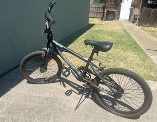 Mongoose bmx bike