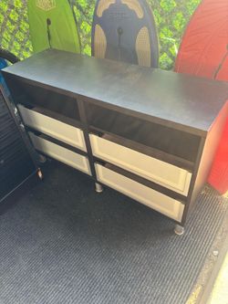 Drawer and cabinet