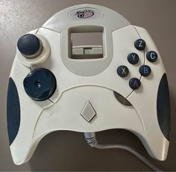MADCATZ SEGA DREAMCAST WIRED CONTROLLER - WHITE/BLACK