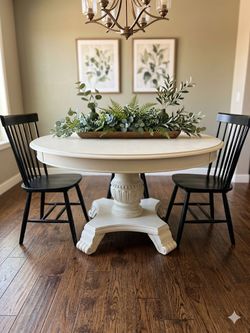 Pedestal Dining Table Round Chabby Chick Style 47"