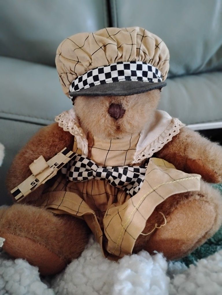 Vintage Taxi Cub And Big Bunny