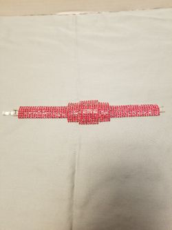 Red crystal bracelet 7 inches new