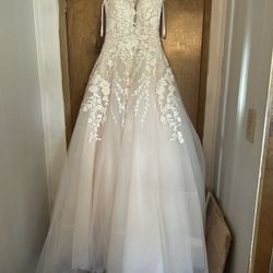 Allure Bridal Wedding Dress 