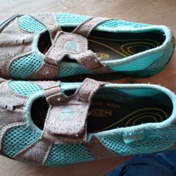 Girls keen Hybrid Wet/Dry Shoe Sz. 1