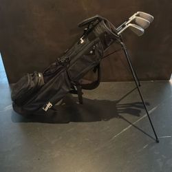 Golf Bag With Clubs