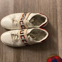 Gucci Men Sneakers Authentic 