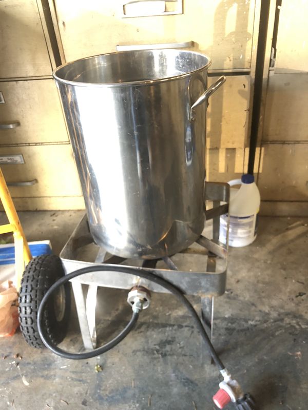 Crab/turkey cooker for Sale in Puyallup, WA OfferUp