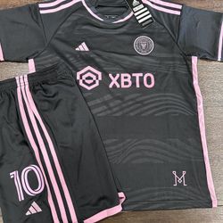 Messi Kids Soccer Kit