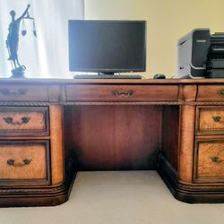  Napa  Executive Desk