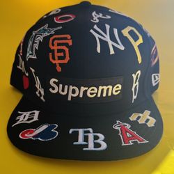 Supreme x New Era MLB Team Logos Fitted Hat – Black