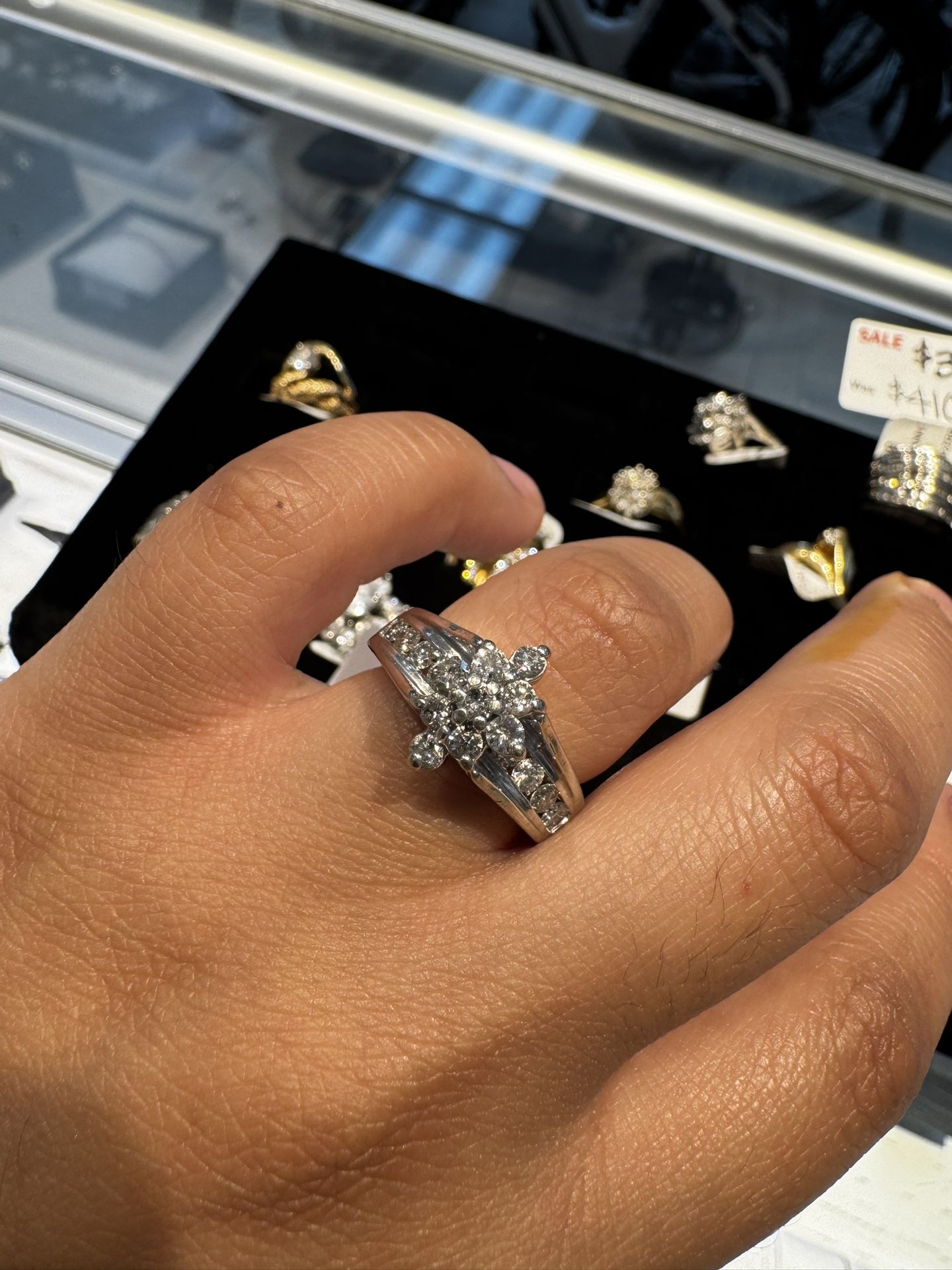 10k Diamond ring