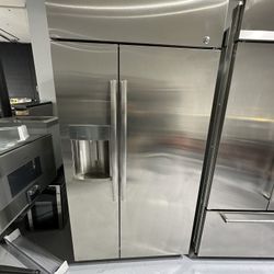 Ge profile 42” Refrigerator 