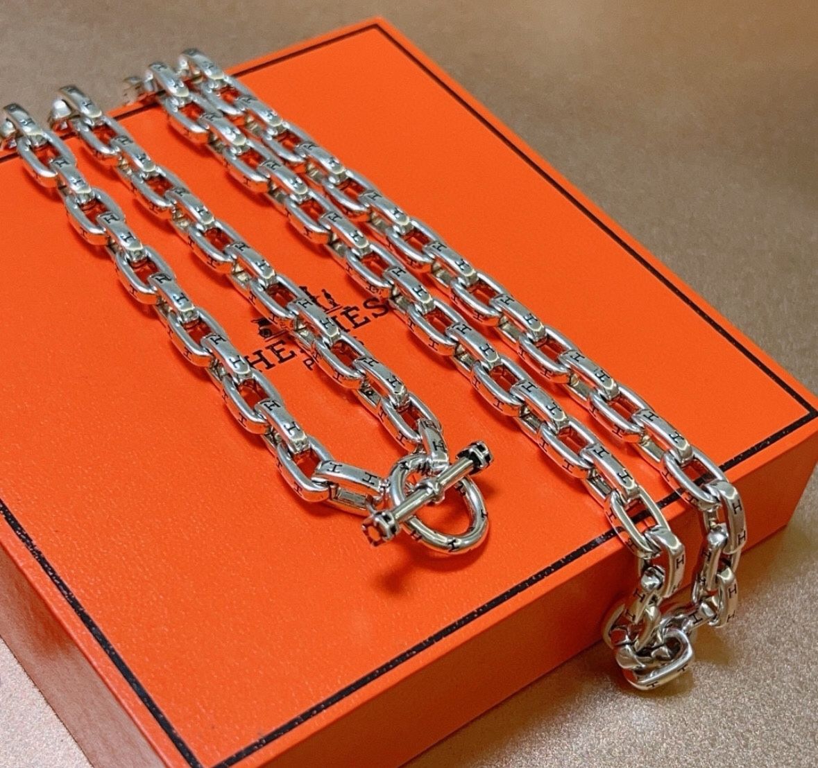 Hermes silver necklace