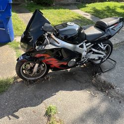 1999 Honda CBR900RR