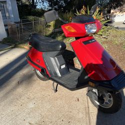 Honda Elite 80 Scooter 