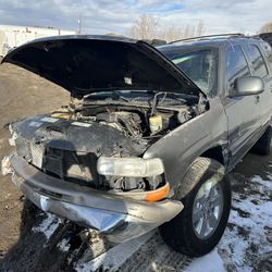 2000 CHEVY SUBURBAN 1500🚗FULL PART OUT!!