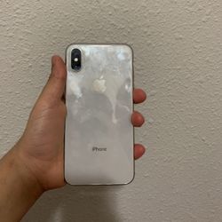 📱iPhone X 64GB Unlocked Works great. Msg me for store address, we sell a lot of phones like this 📱
