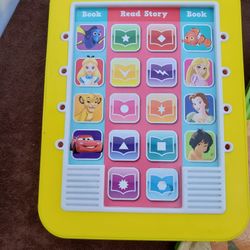 Books With Reader, 8