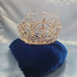 Large Crown 
