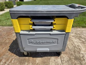 Rubbermaid Wheeled Cart