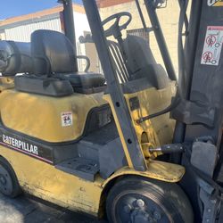 Caterpillar Forklift 
